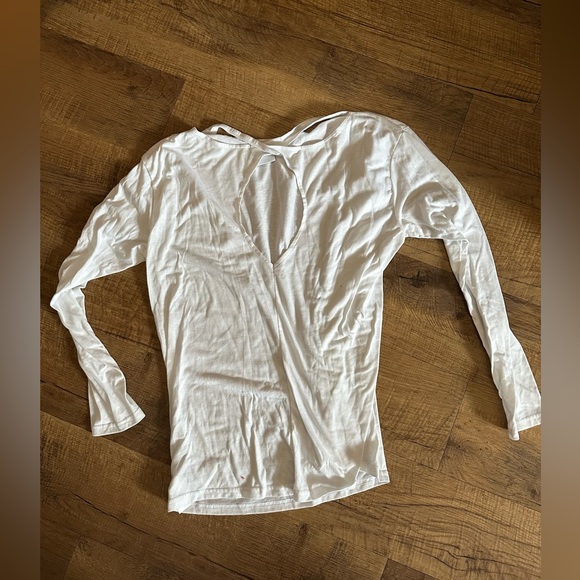 Gymshark super soft cut-out  long sleeve top - Picture 4 of 5